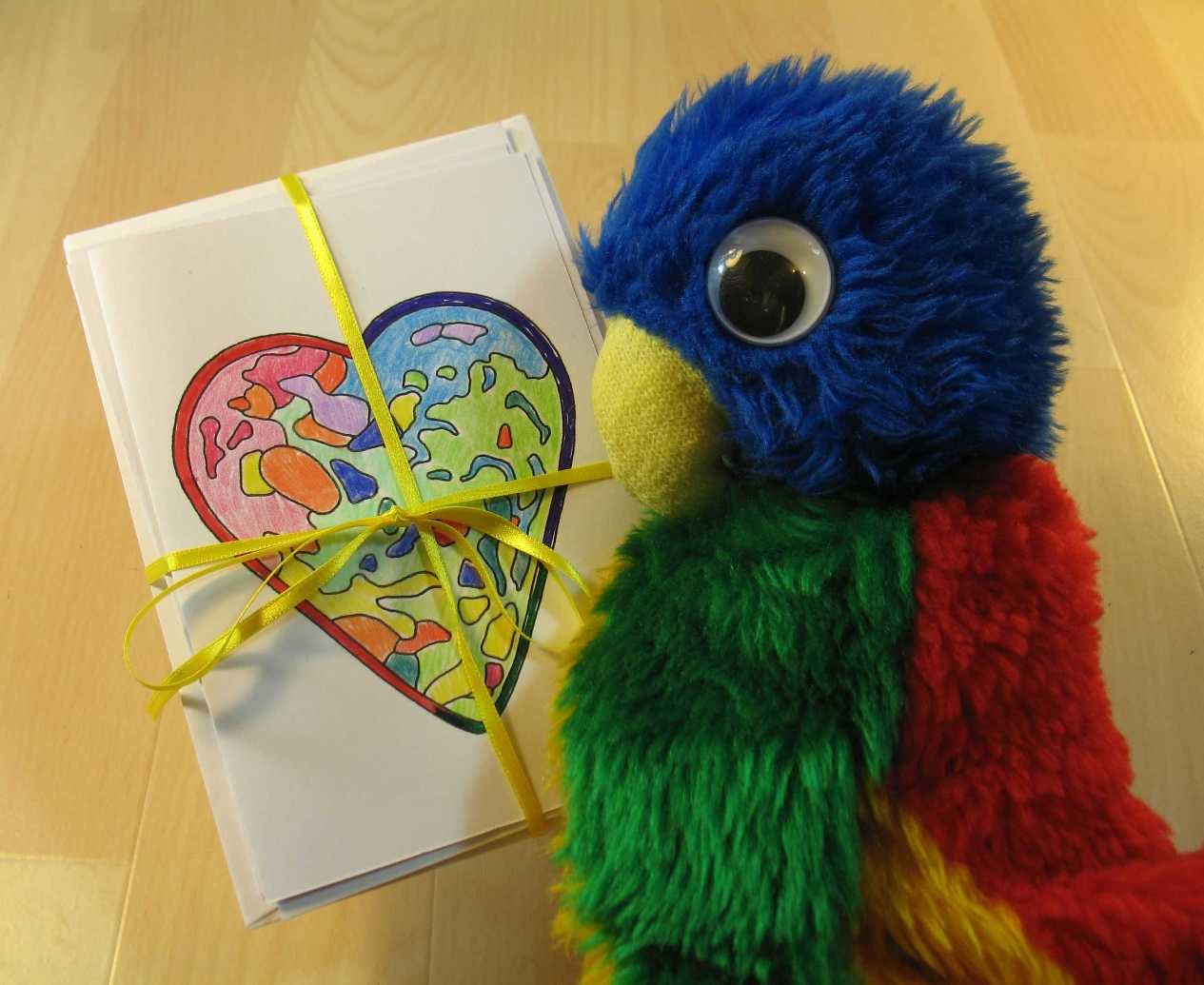 Blue parrot with card gift pack