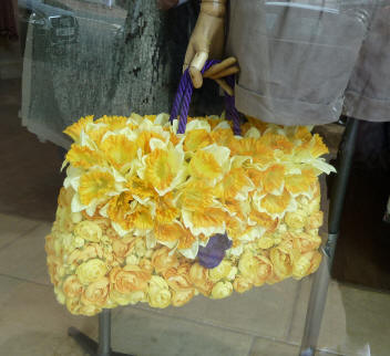 Daffodil handbag, Tunbridge Wells