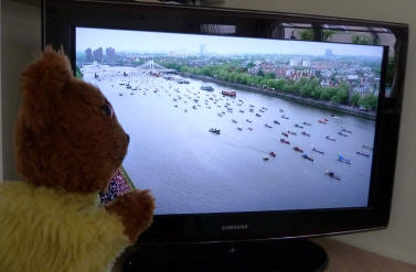 Diamond Jubilee Pageant - Yellow Teddy with view of boats on Thames