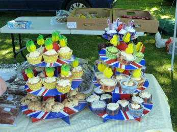Priory Gardens Jubilee Fair - fancy cupcakes