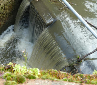 River Cray weir