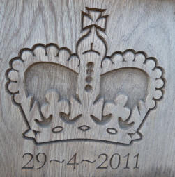 Sevenoaks - Royal Wedding bench - crown