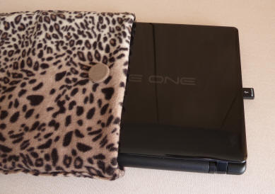 Fleecy cover for netbook