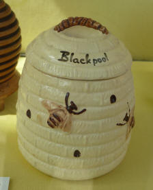 Honey pot