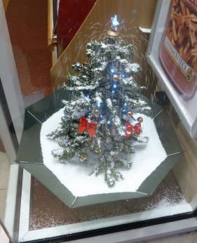 Christmas decorations - tree and snow with umbrella