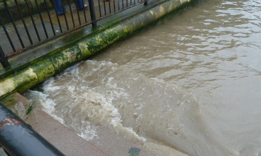 Thames slopping up steps