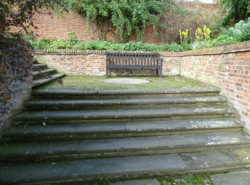 Hall Place steps and seat
