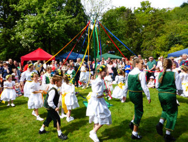 Maypole dancing 1