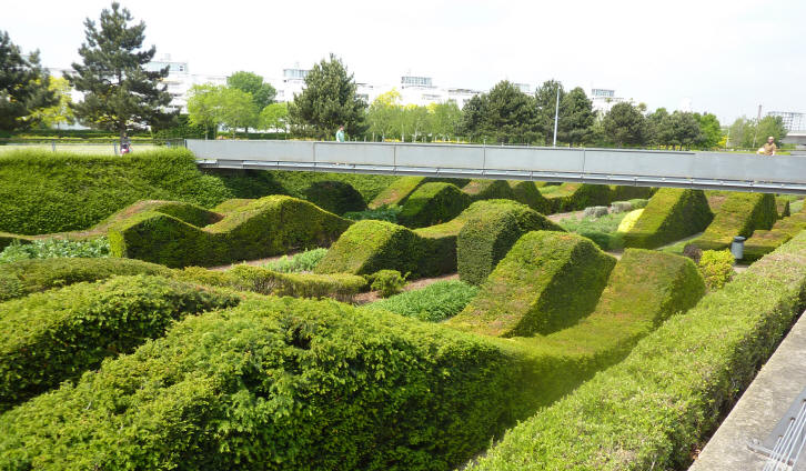 Thames Barrier park wavy hedges