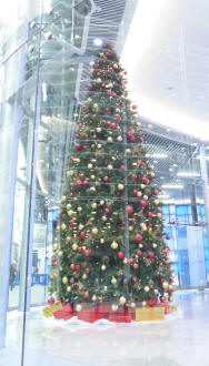 Cannon Street Station Christmas tree