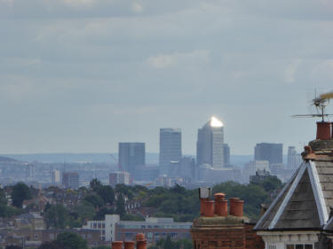 Muswell Hill view to Canary Wharf