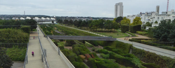 View of Pontoon Dock gardens