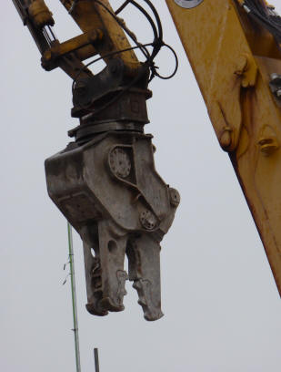 Demolition crane