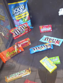 Shop window sweet packets